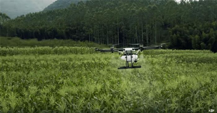 DJI Agras MG-1 Octocopter for agriculture