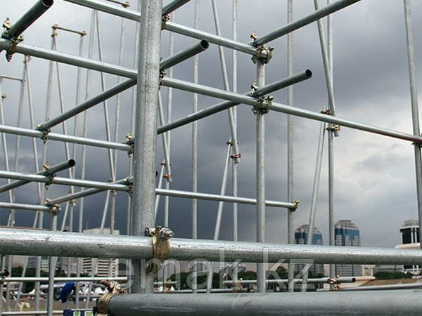 Clamp scaffolding